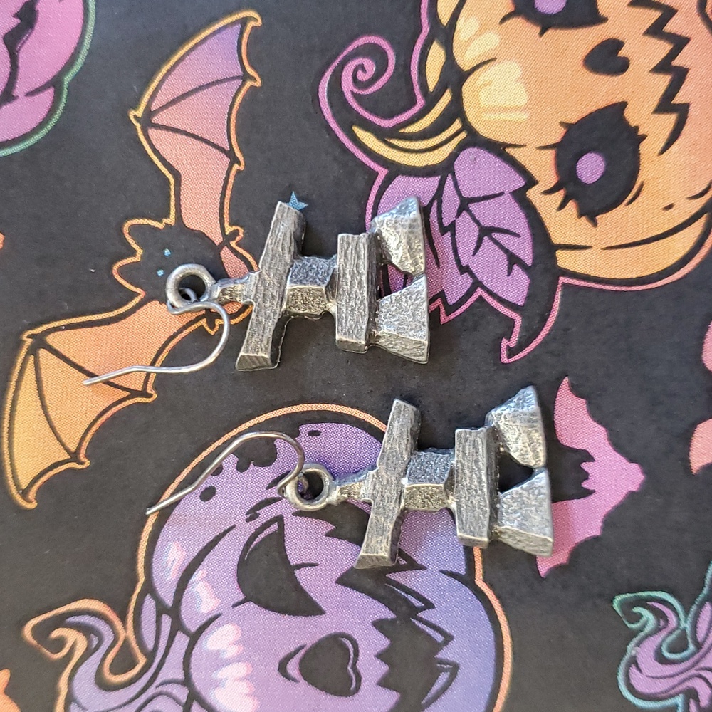 🌞 Inukshuk Hook Earrings